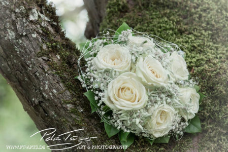 pt-arts-fotografie-people-hochzeit-brautstrauss 02